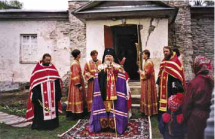 Архиепископ Евсевий на освящении колоколов.  Май 1996 года