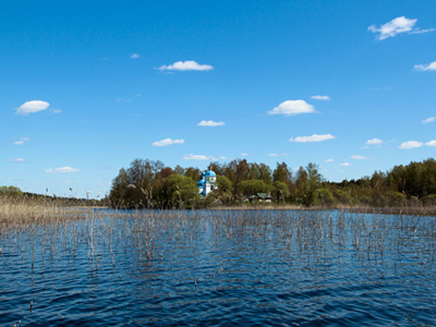 Вид с воды озера Велино 2012 